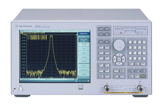 Αγορά Συχνότητα 300kHz-3GHz συσκευών ανάλυσης δικτύων E5062A Ena-λ RF με τη σύνθετη αντίσταση λιμένων δοκιμής 50 ή 75 ωμ ηλεκτρονική κατασκευή