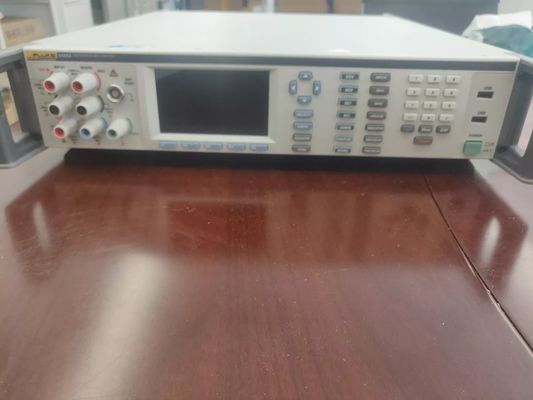 Αγορά Fluke 8508a Πολυμέτρος αναφοράς 77 ΜV/V AC Σχετική ακρίβεια τάσης για ακριβή βιομηχανική μέτρηση ηλεκτρονική κατασκευή