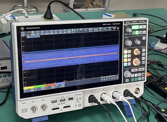 Rohde και Schwarz MXO44 Ψηφιακό Οσιλοσκόπιο 4 Διάδρομος 200 MHz σε πλήρεις συνθήκες λειτουργίας